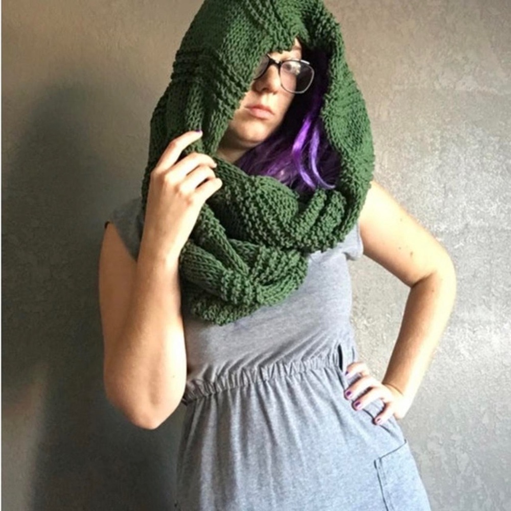 Cowl scarf - Picture 3 of 3